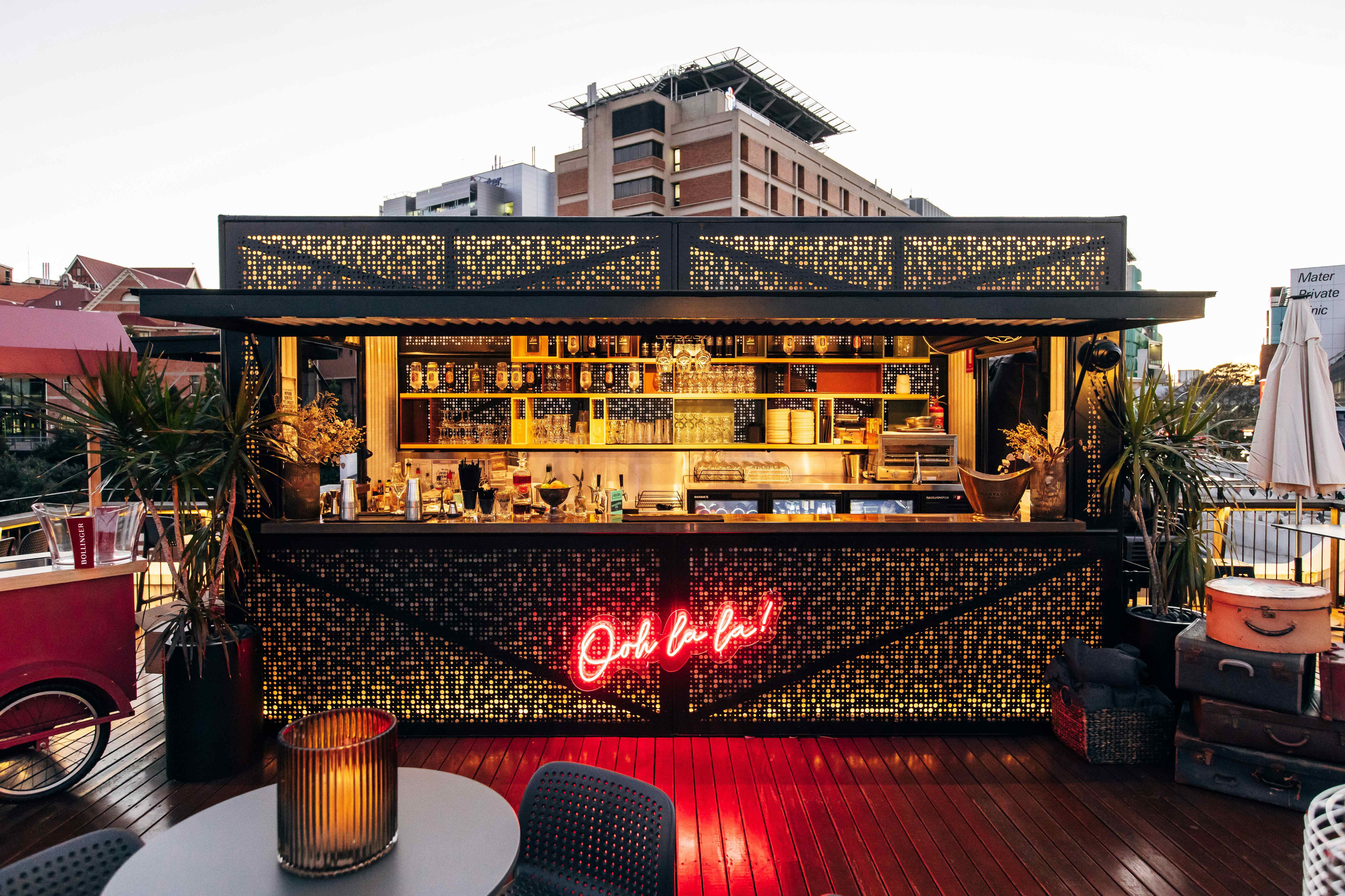 Ooh La La Rooftop, C'est Bon Restaurant & Le Bon Bar